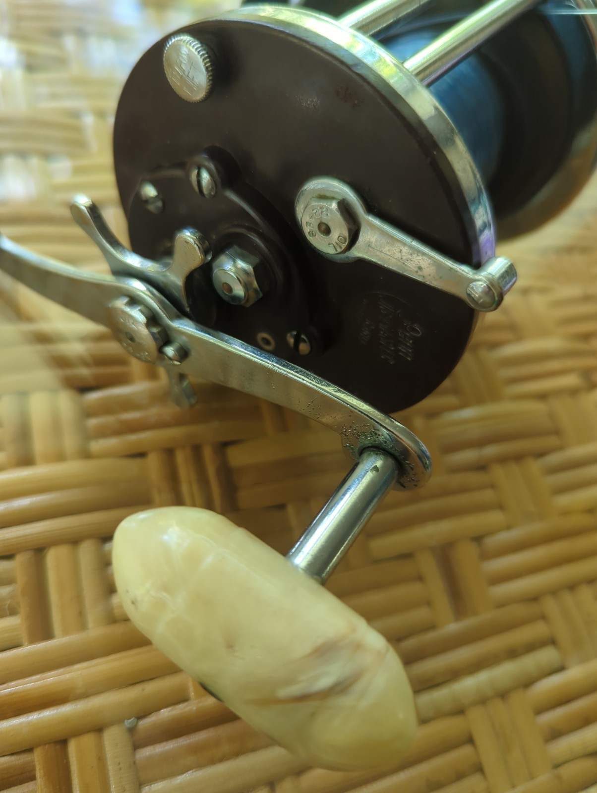 Clean & oiled Penn jigmaster 500, aluminum spool. Smooth, fishable. US-made