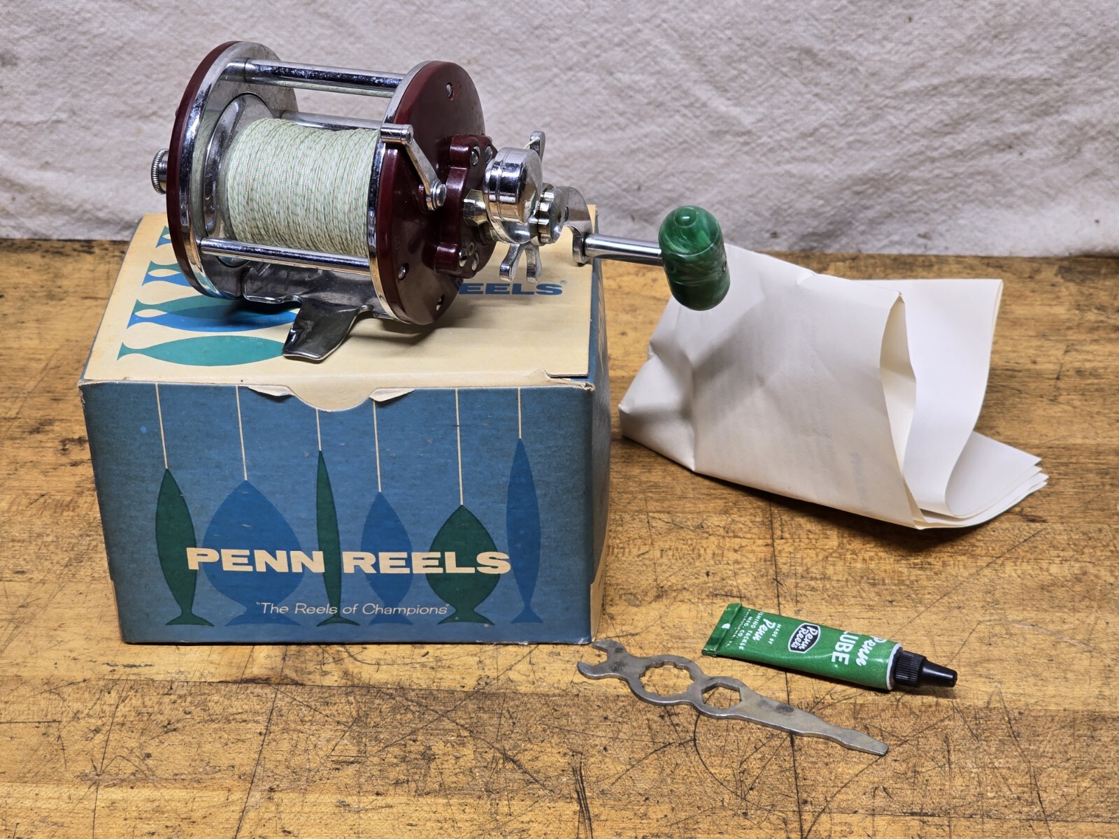 Penn Peerless Monofil No. 9 Green Handle Baitcasting Reel Original Box Wrench