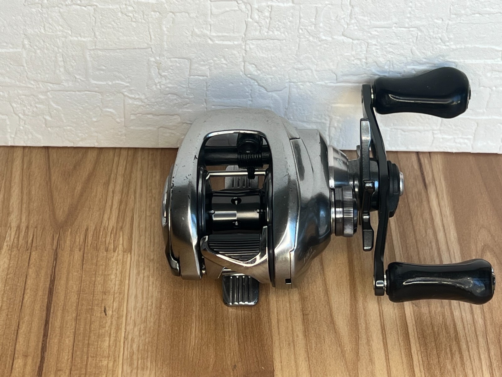 Shimano 18 Bantam MGL HG Right Baitcasting reel 7.1:1 Gear Very Good From Japan