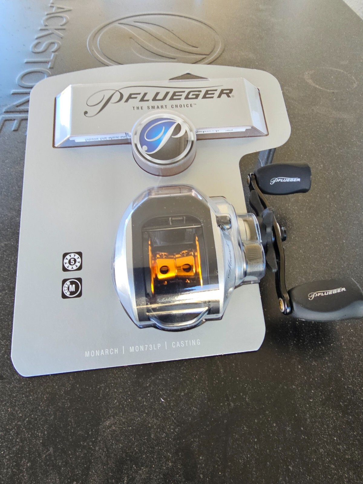 ✅Pflueger Monarch 5 Bearing System Baitcasting reelReel. MON73LPB. NEW!