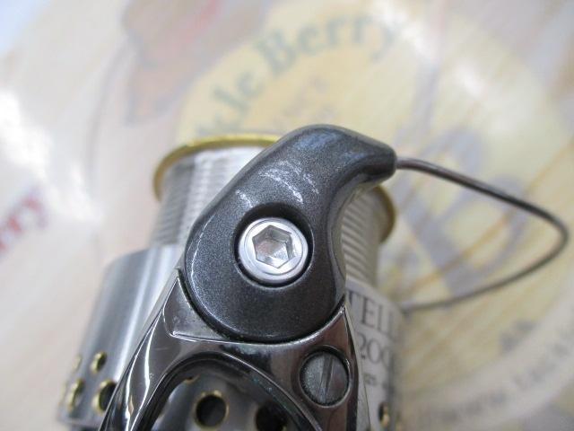 SHIMANO’s Spinning Reel 01 STELLA FW 2000S 5.2:1 Used w/box pouch big game