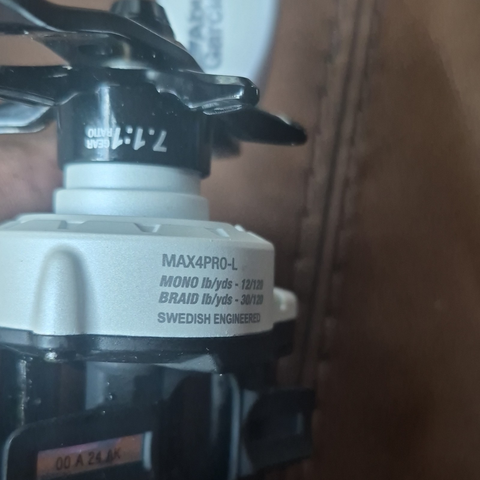 Abu Garcia Max Pro MAX4PRO-L Low Profile Baitcast Reel 7.1:1 LH 8 Bearing