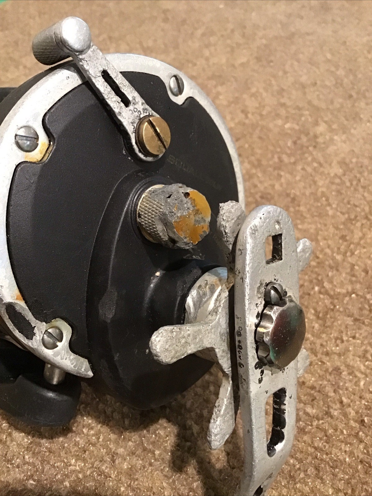 PENN FISHING SQUALL 30LW w/ Rod Clamp Very Used Distressed Trolling Reel