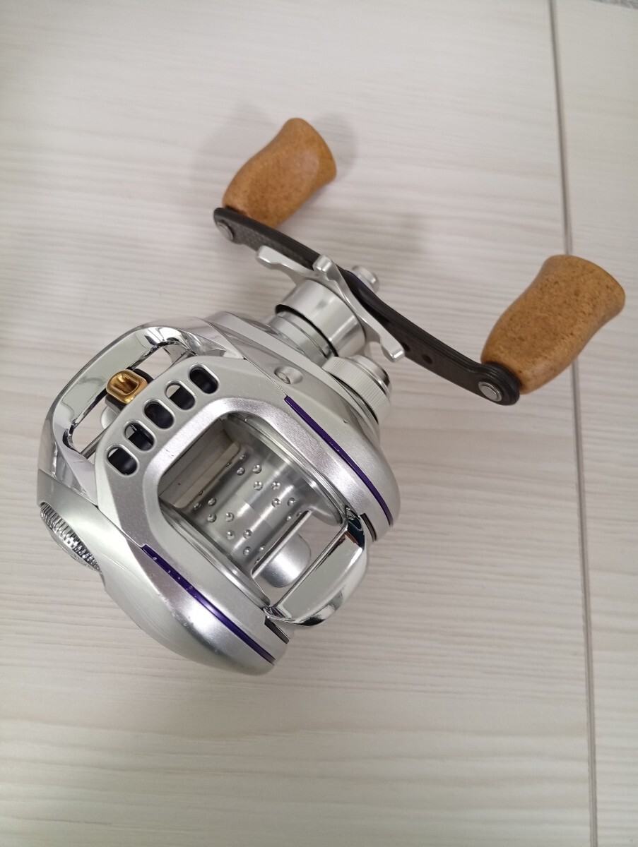 《54RY02161》Daiwa TD Zillion HLC 100H Right