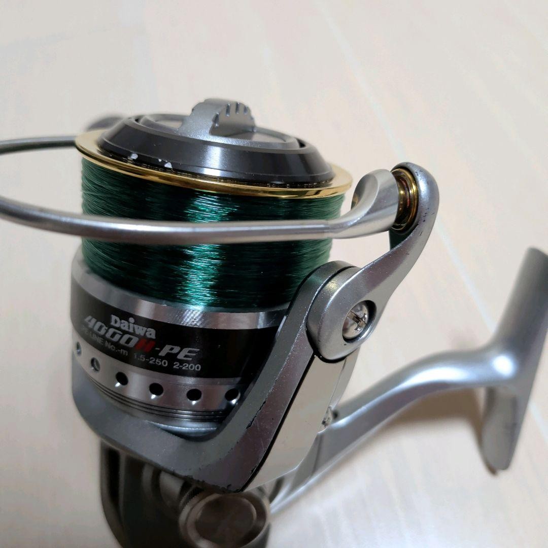 DAIWA Seagate Light 4000H-PE Spinning Reel Used Small Scratches