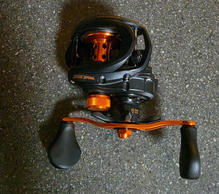 LEWS XFINITY SPEED SP00L BAITCAST FISHING REEL 8 Ball Bearings 7.5:1