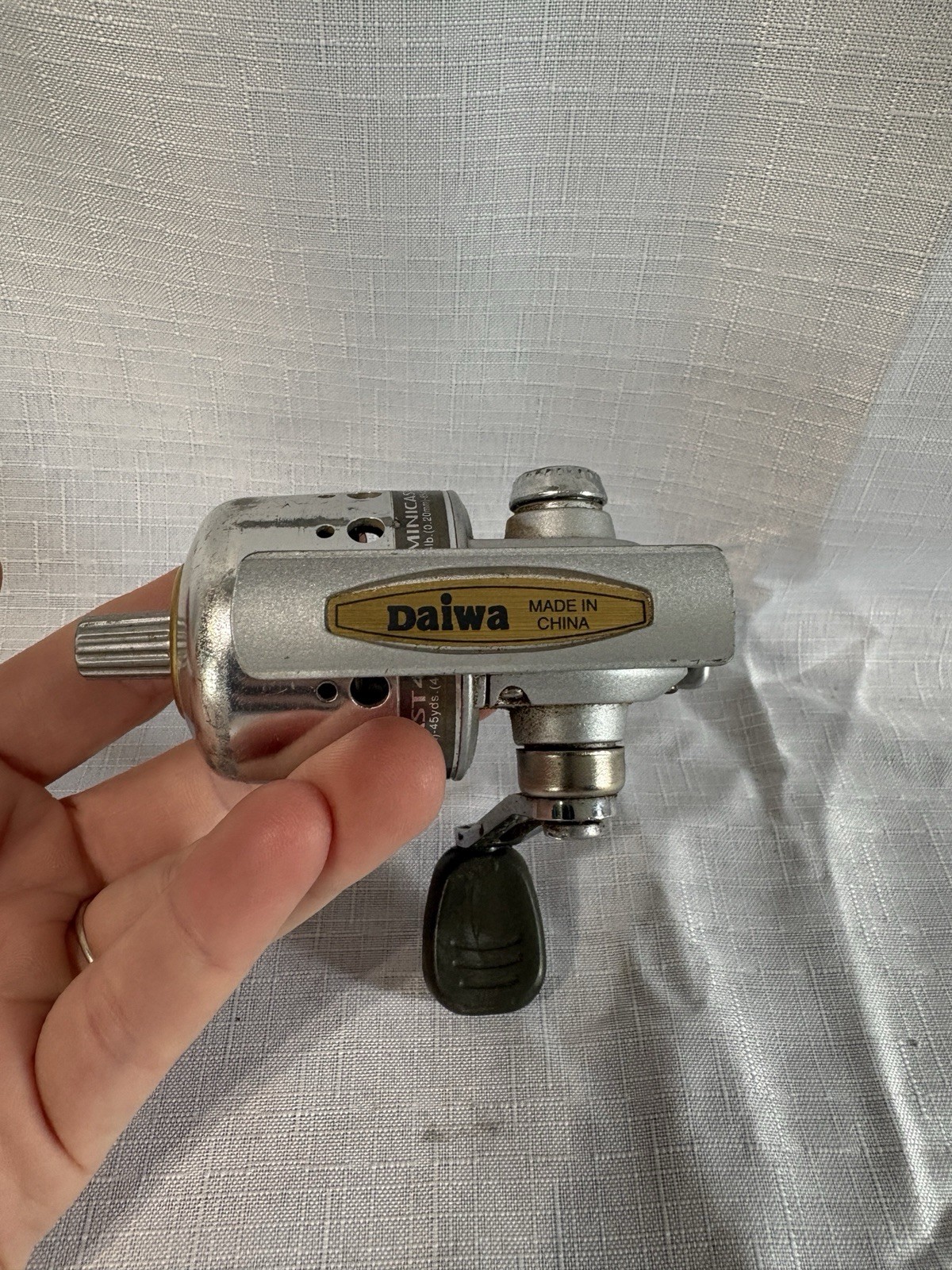 Daiwa Minicast Spincast 40 Silver Ultra Light Fishing Reel