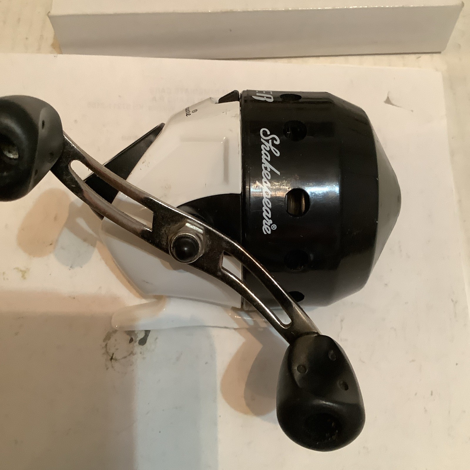 SHAKESPEARE TIGER TIGRA#15 CLOSED-FACE SPINCASTING REEL🐠