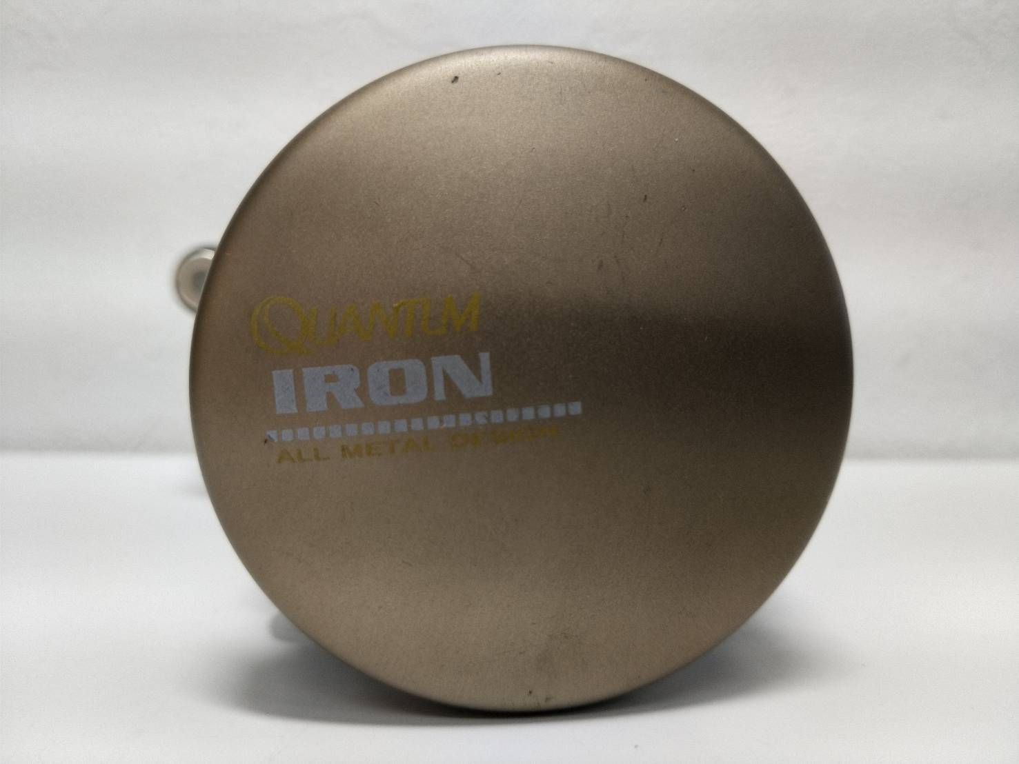 ZEBCO QUANTUM IRON IR3 BASS BAIT REEL (08)