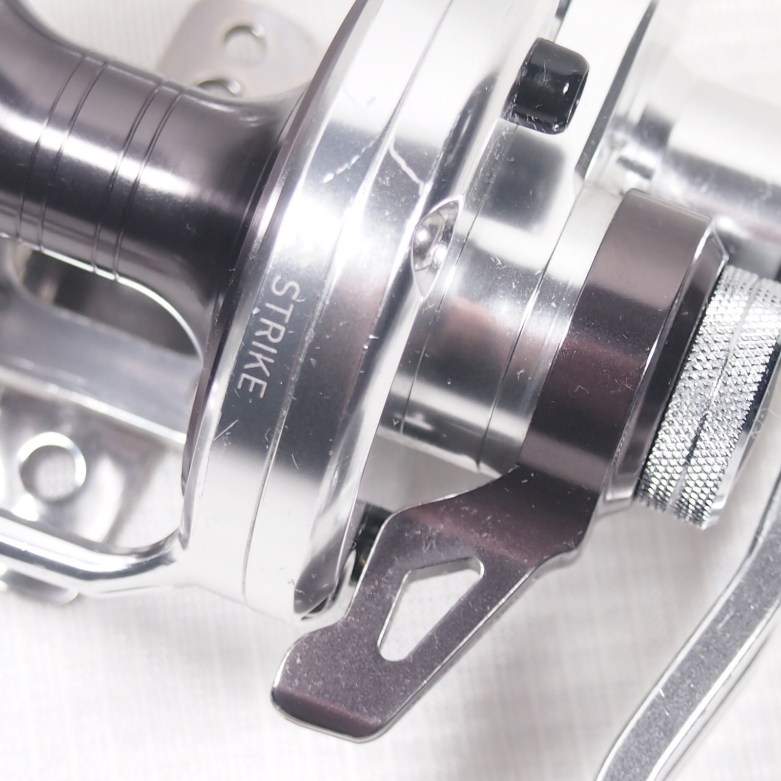 Daiwa Catalina LD 20SH Lever Drag Fishing Reel Right Handle 7.3 Ratio Offshore