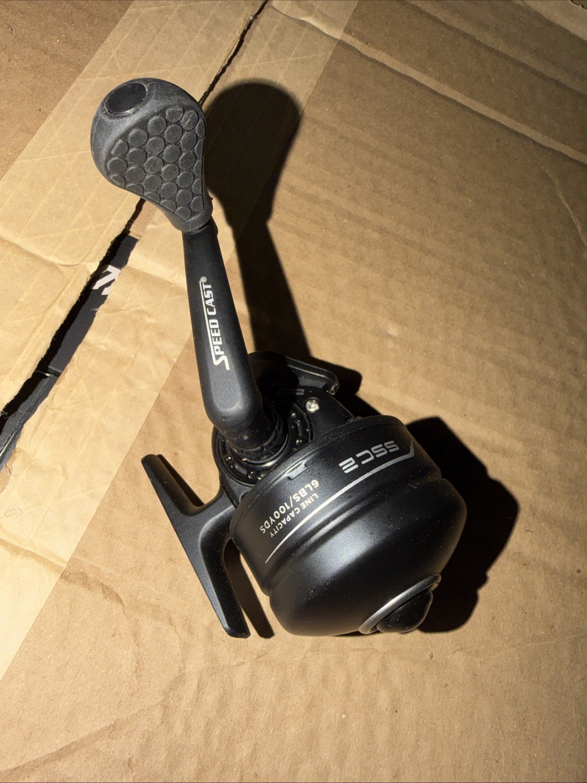 LEW’S SPEED CAST Spincast Reel SSC-2 4.4:1 Gear Ratio 2 BB 6 Lb Test NEW