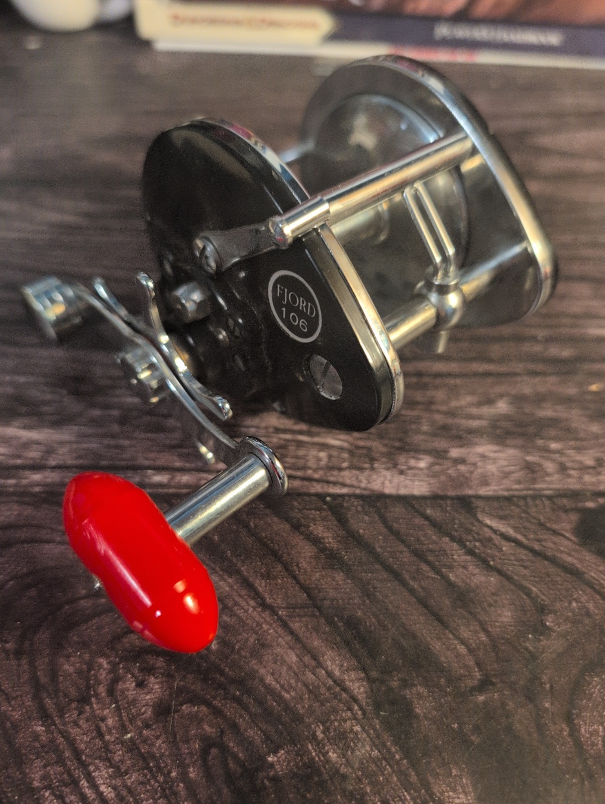 Fjord 106 Reel Fishing