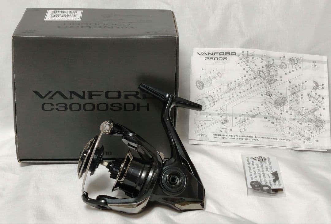 Shimano Vanford C3000SDH Spinning Reel Lightweight High Sensitivity Fishing Gear