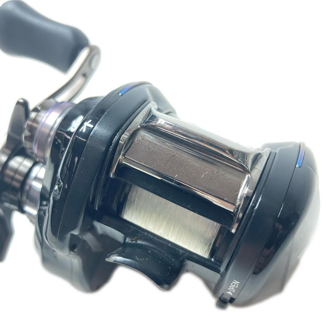 DAIWA Bait Reel 20 Zillion 10.0 SVTW 00630072 with Reel Pouch