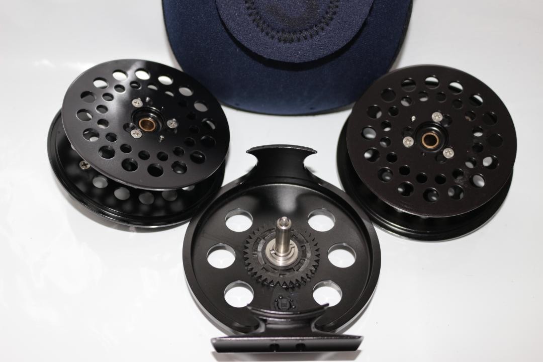 Ross Cimarron 3 Black with Spare Spool & Case Fly Reel Fishing