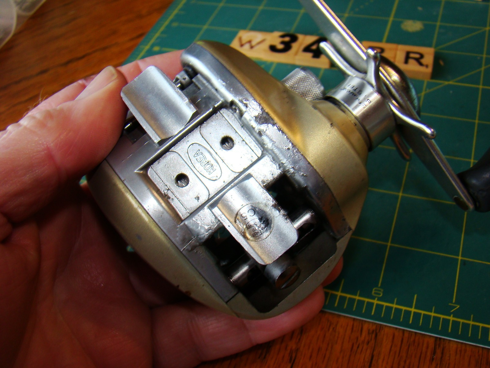 W0034 PR B.A.S.S.BASSMASTER BSM1000H BAITCASTER FISHING REEL