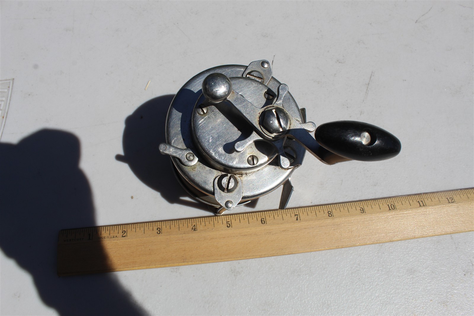 VINTAGE SEA LAKE P LOS ANGELES REEL OLDER – USED GOOD CONDITION