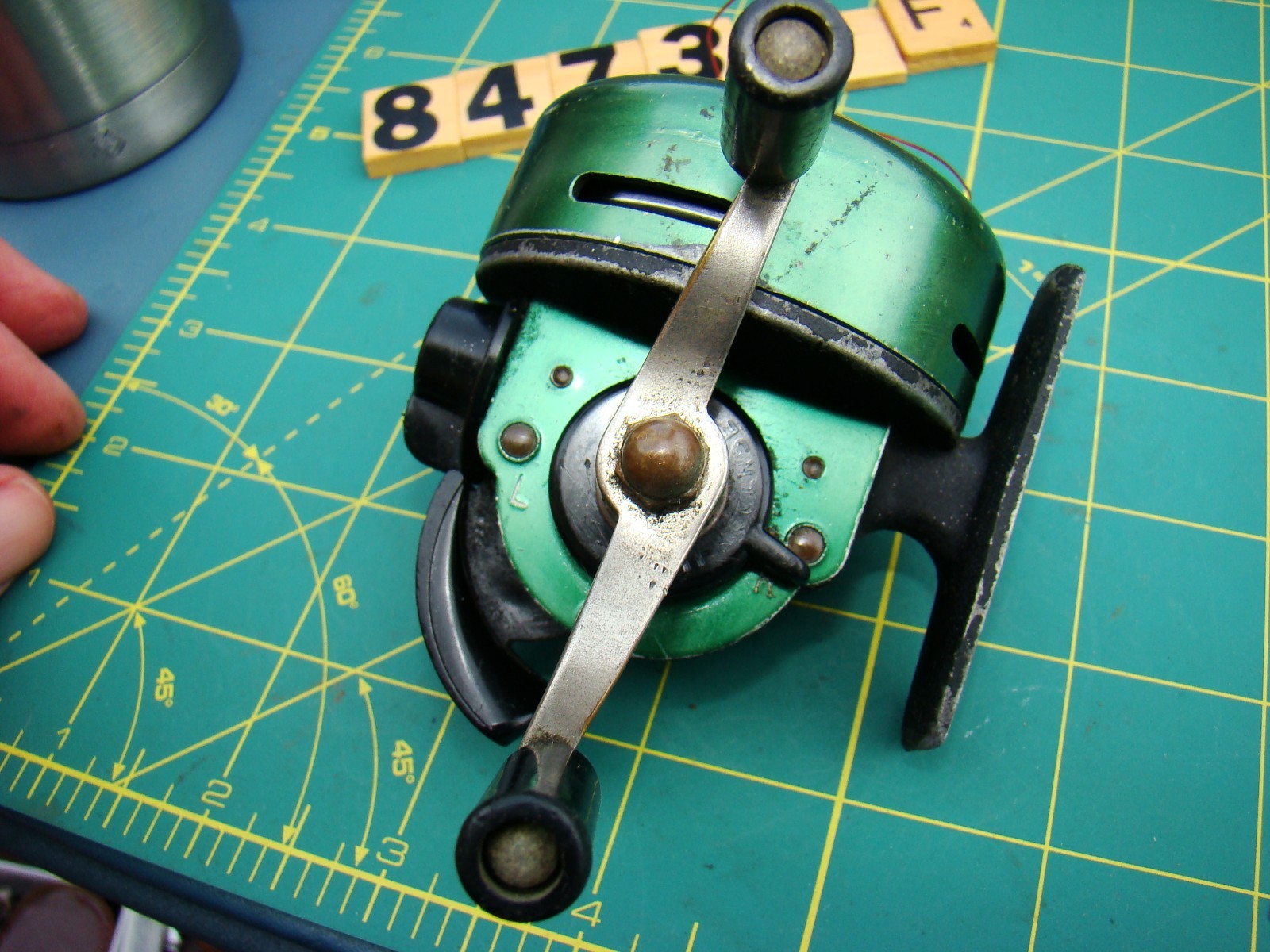 V8473 PF JOHNSON EARLY MODEL 100A THE CENTURY MADE IN USA FISHING REEL