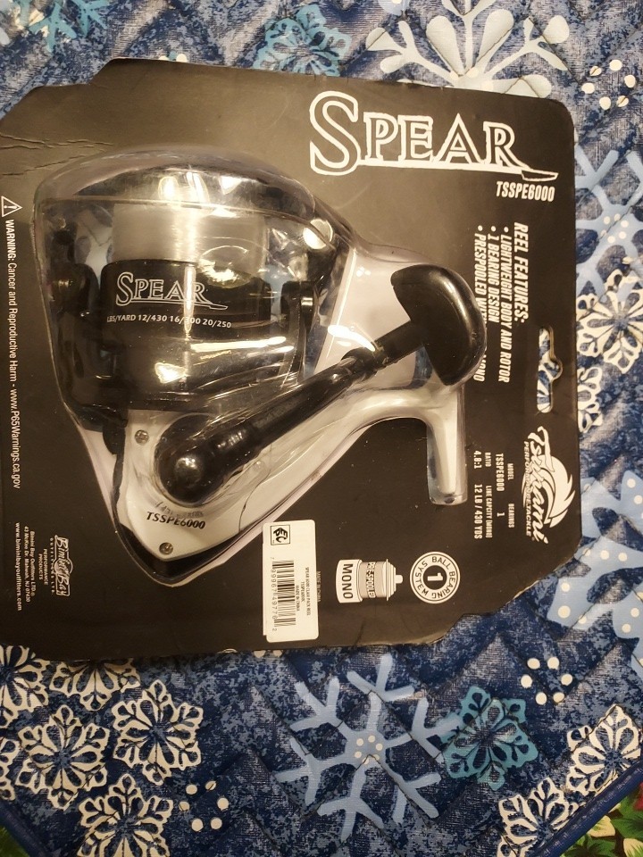 NEW TSUNAMI Spear Spinning Fishing Reel TSSPE6000 Open Box