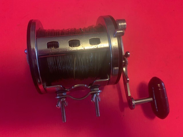 PENN JIGMASTER NO. 500 FISHING REEL SPOOLED UP WITH STEEL WIRE LINE $50 VALUE