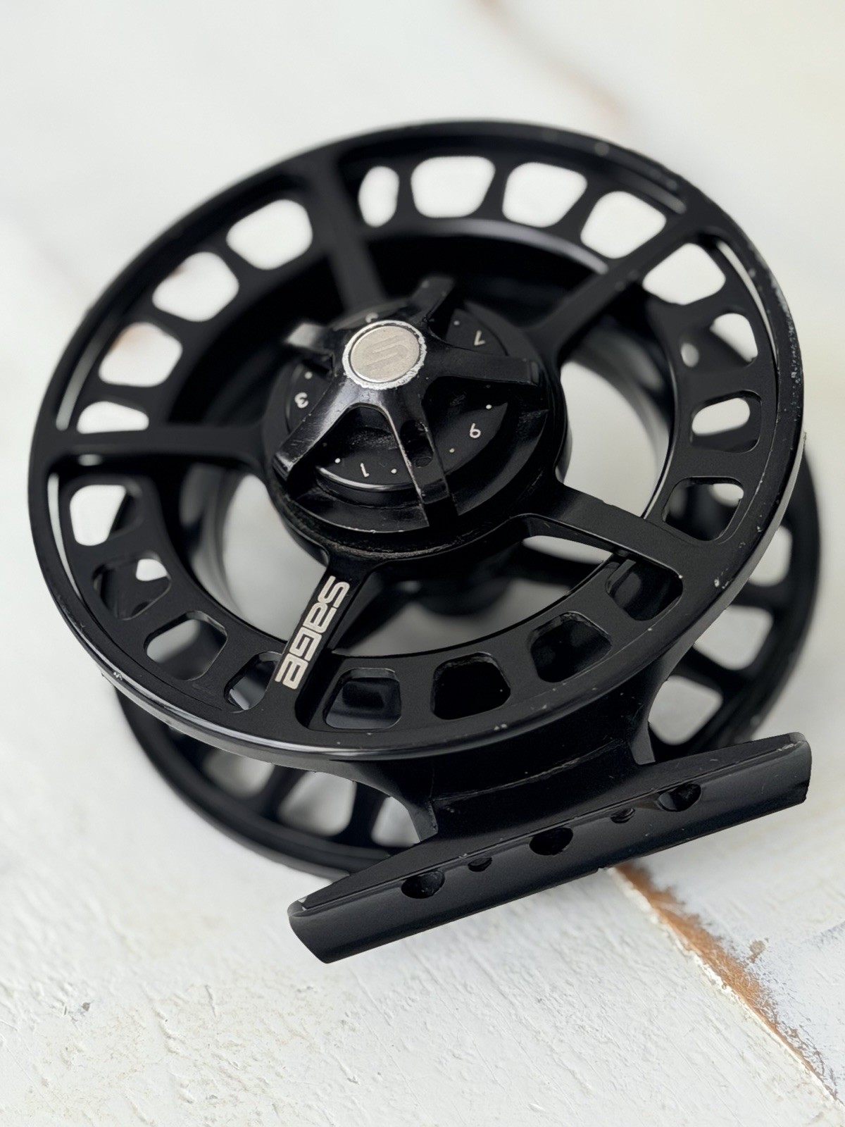 **BEAUTIFUL**🔥SAGE 4250. 4/5/6wts Fly Reel🔥~LQQK~