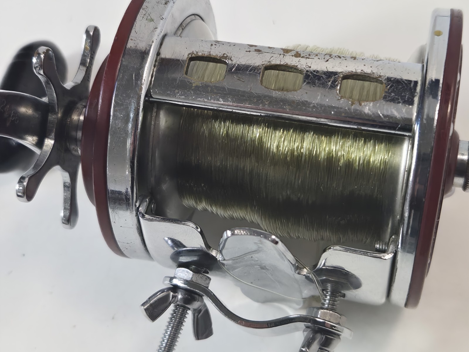 Penn Jigmaster 500 Conventional Reel w/ Clamp TESTED Good LOADED Fresh Maxima