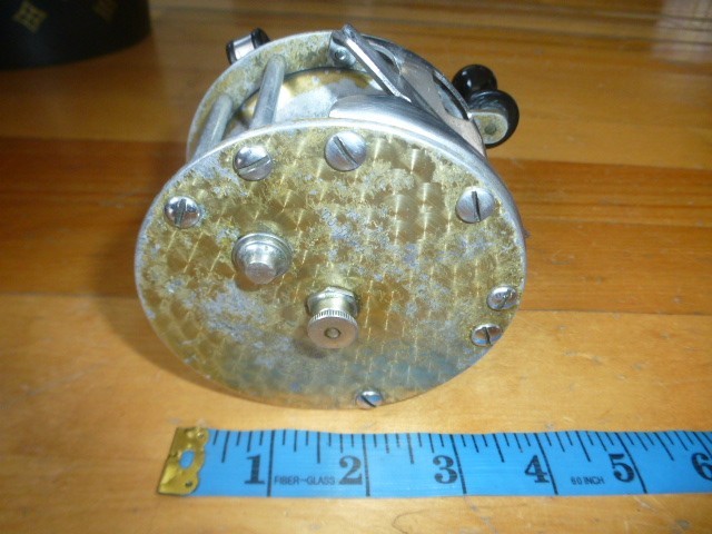 Vintage fishing reel Featherwate, San Francisco, New York, wood knob, good fish