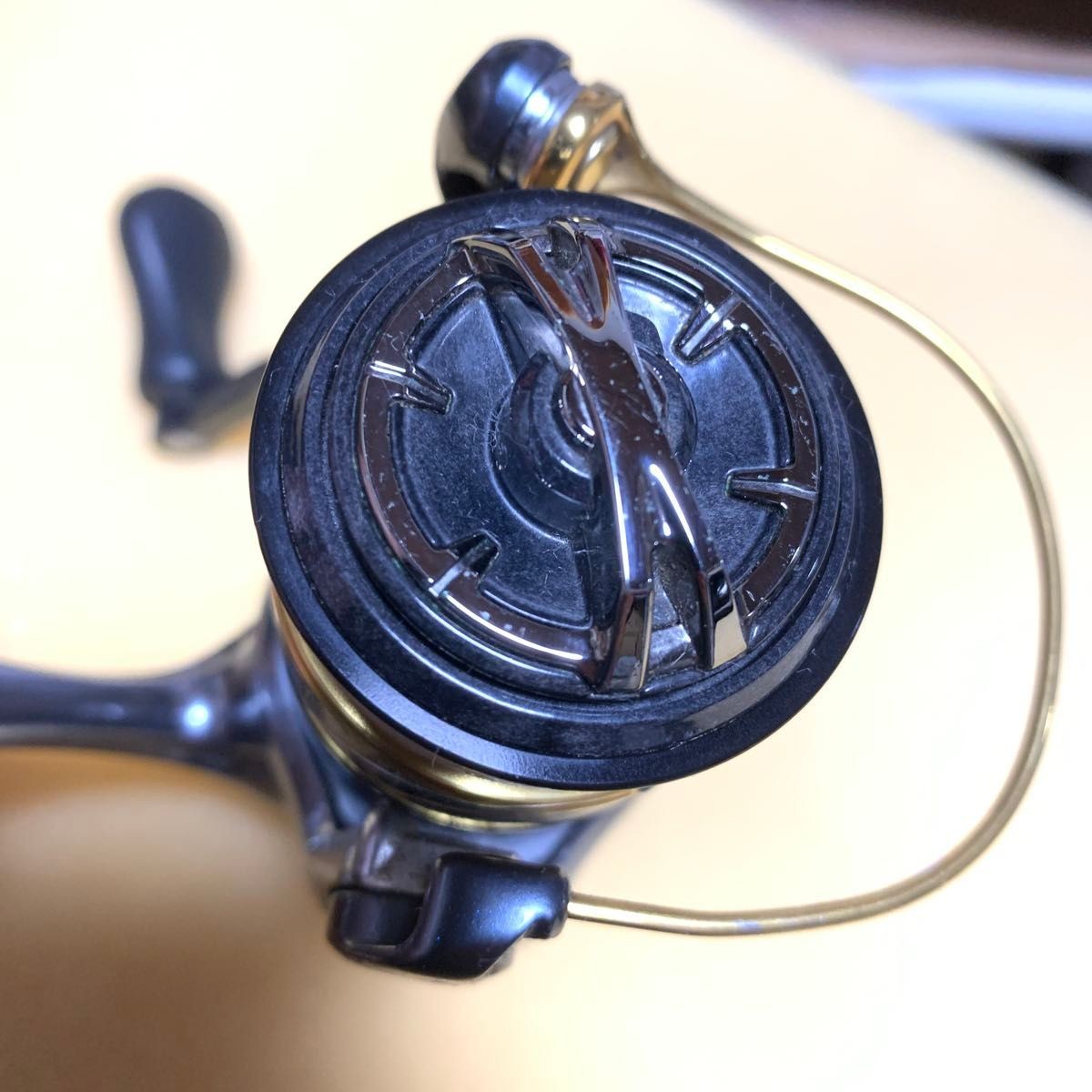 [Used] Vanquish C2000S Spinning Fishing Reel Tested Working Grinding From JAPAN