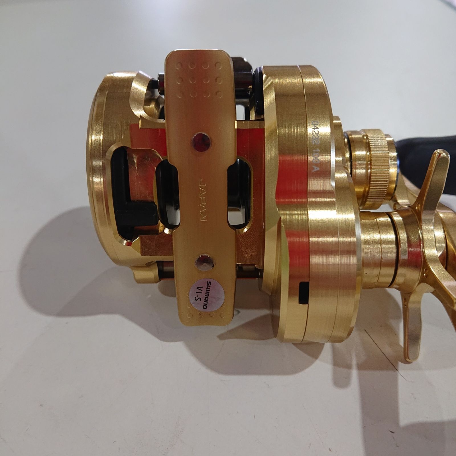 [EXC] SHIMANO Calcutta Conquest 100 04232 2021 Model Gold Baitcasting From JAPAN
