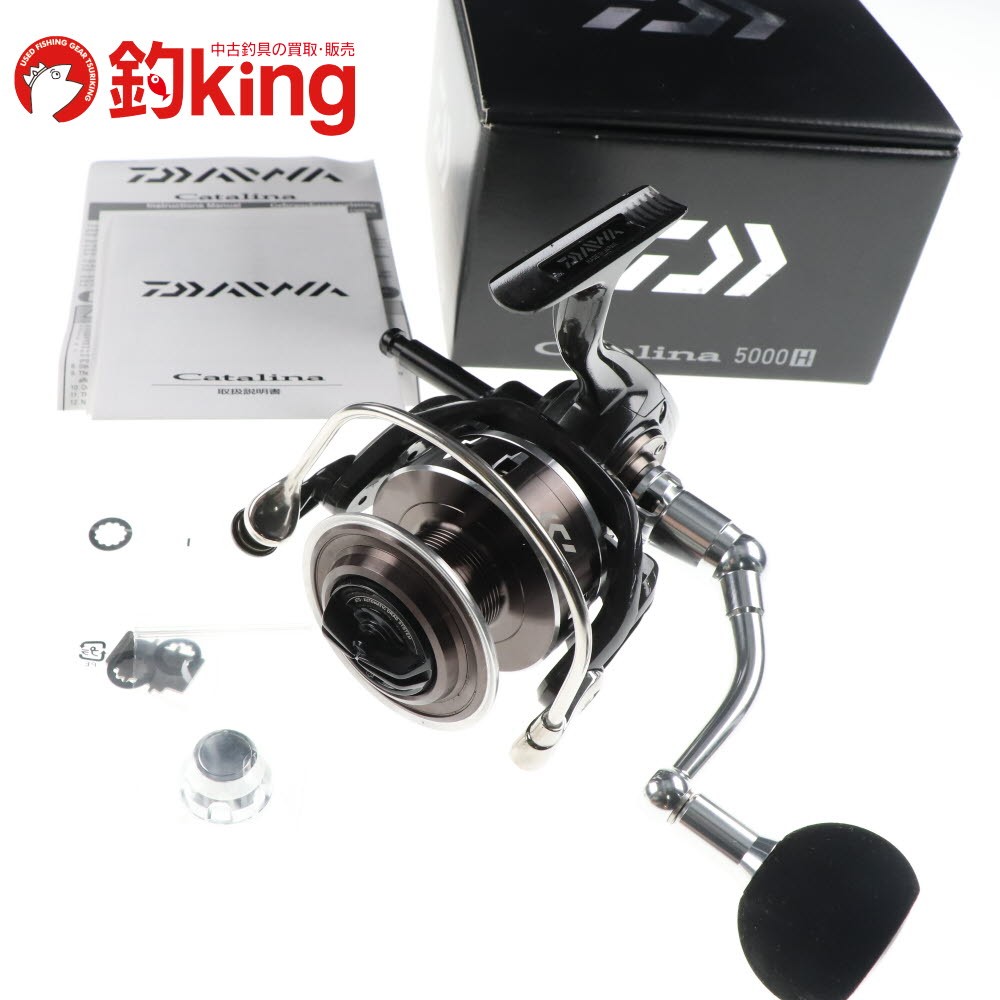 Daiwa 16 Catalina 5000H Spinning Reel w/ Reel Stand – Used, From Japan
