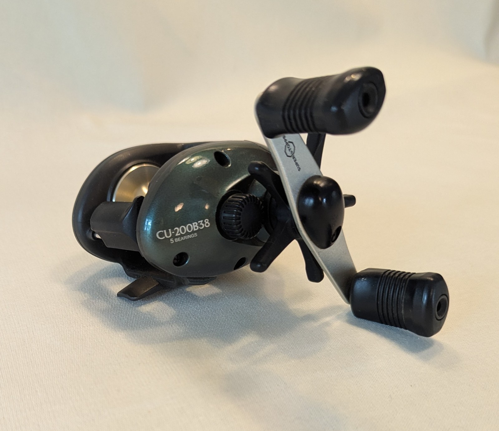 Shimano Bantum CURADO CU-200B38 Baitcaster Reel 3.8:1 gear ratio EX Condition